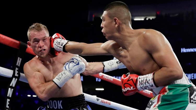 Munguía es el mejor prospecto del boxeo mundial (AP)