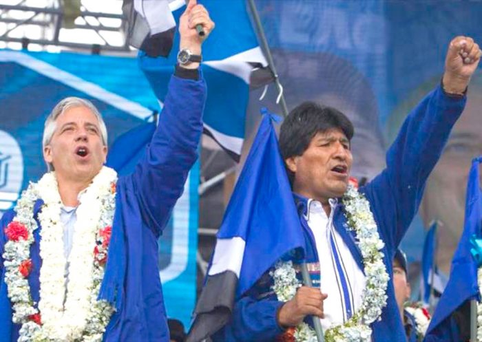 EVO MORALES Y ÁLVARO GARCÍA EN CAMPAÑA ELECTORAL.