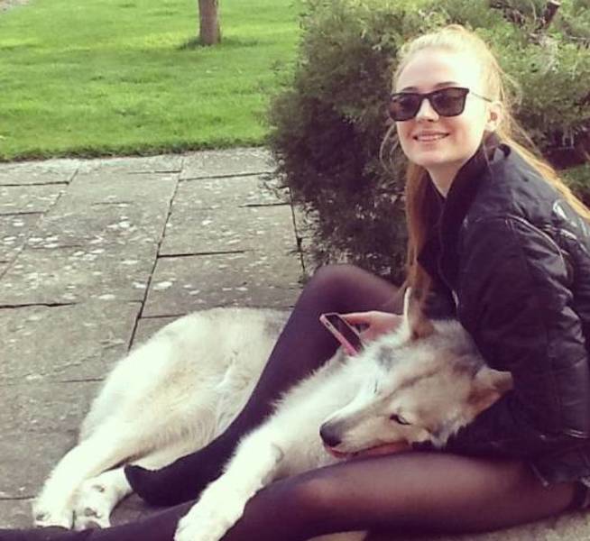 La actriz Sophie Turner de 