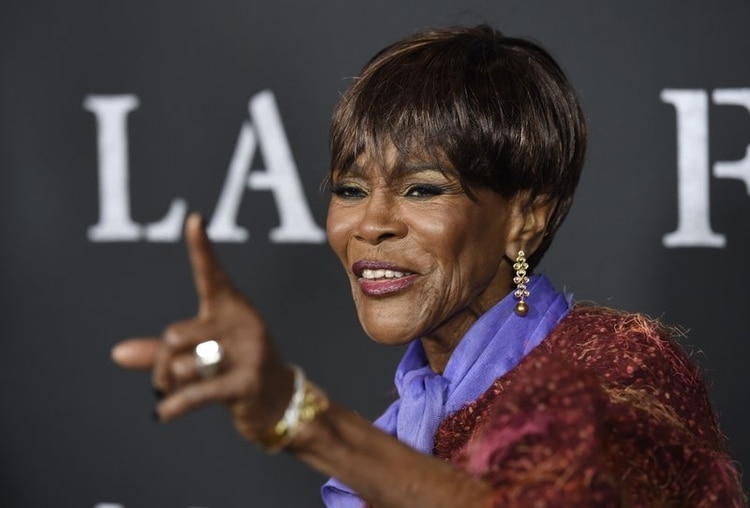 Cicely Tyson recibió un Oscar honorífico y sigue trabajando a los 94 años. (Chris Pizzello Invision/AP)