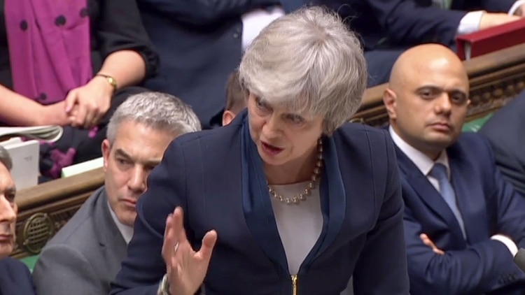 Theresa May, primera ministra británica, frente al parlamento (AFP)theresa may