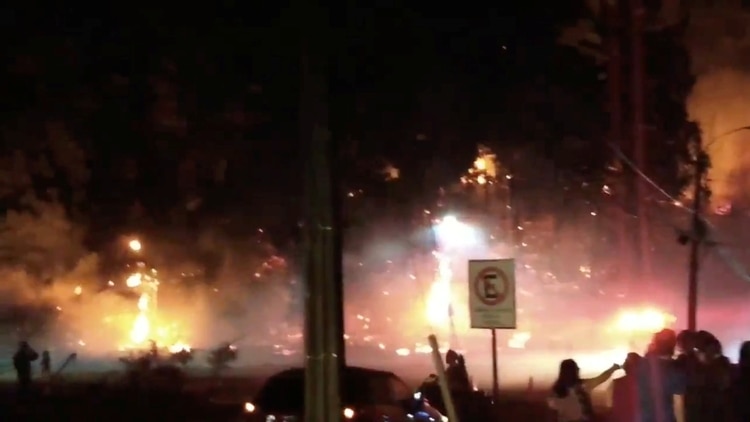 Un incendio en San Pedro De La Paz, en la Región del Biobío, Chile (Nicolas Vasquez via REUTERS)