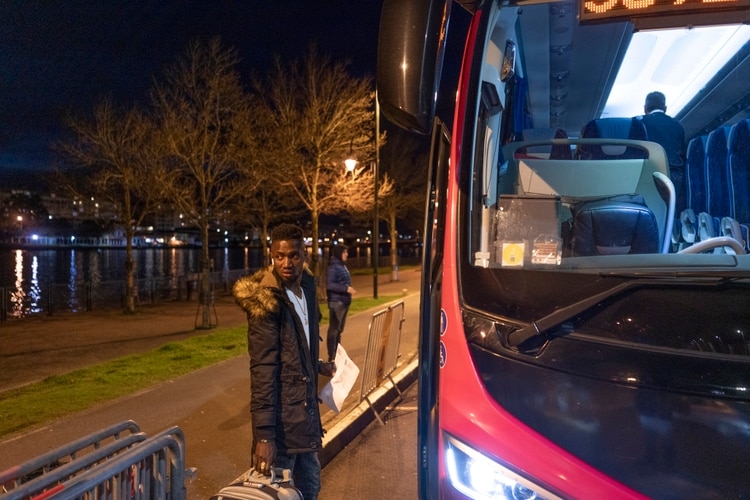 David Dembo, 20 años, migrante de Guinea, (Samuel Aranda/The New York Times)