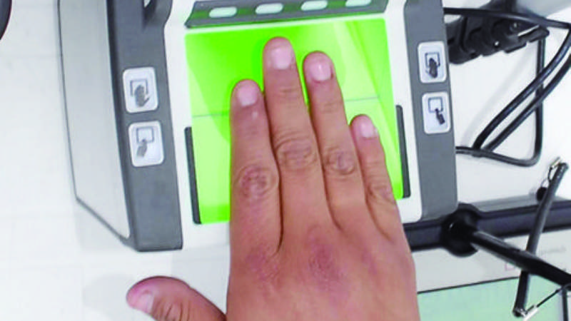 Residentes en el exterior, preocupados por registro