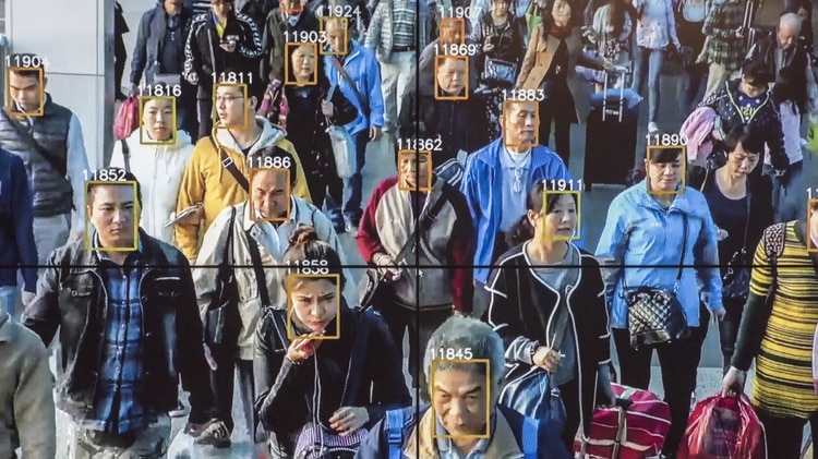 La tecnología permite analizar grandes multitudes en tiempo real y procesar los datos.