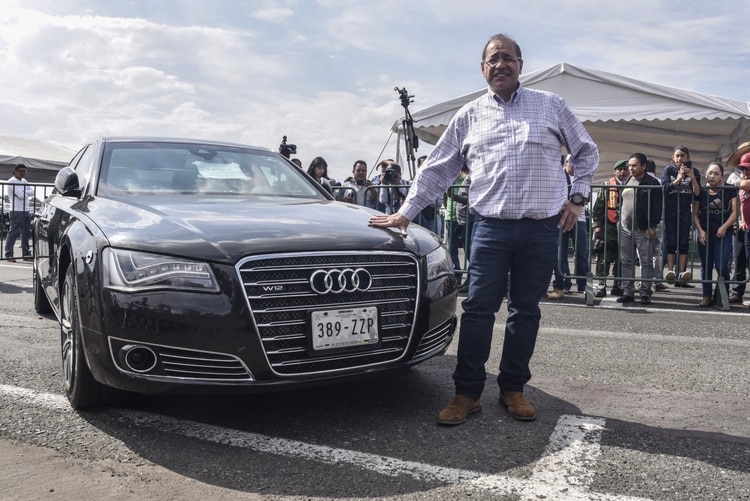 Un empresario del sector de seguridad, adquirió el vehículo blindado nivel VI marca Audi A8 W12 Modelo 2012, con un precio de 1 millón 991 300 (Foto: Mario Jasso /CUARTOSCURO)