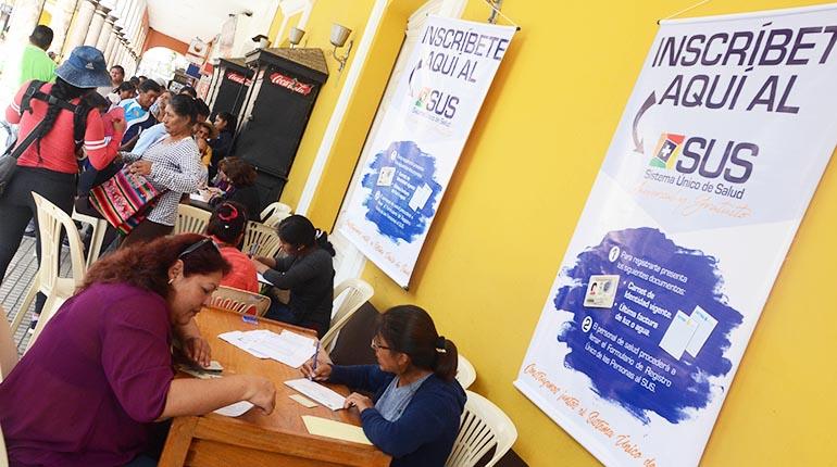 Campaña de inscripción al SUS en Cochabamba. | Daniel James