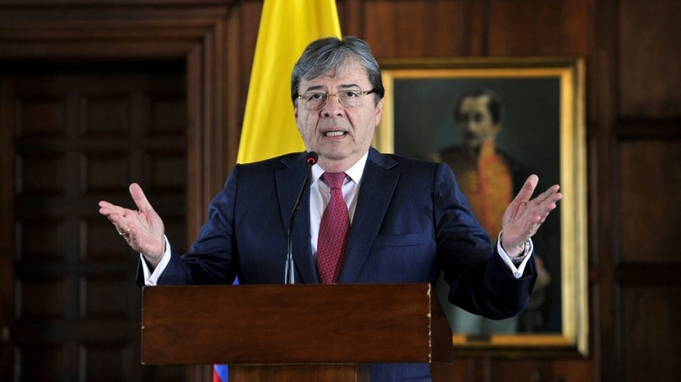 El canciller colombiano Carlos Holmes Trujillo es el anfitrión de la reunión, este lunes, con el Grupo de Lima, el vicepresidente de Estados Unidos y el presidente interino Juan Guaidó.