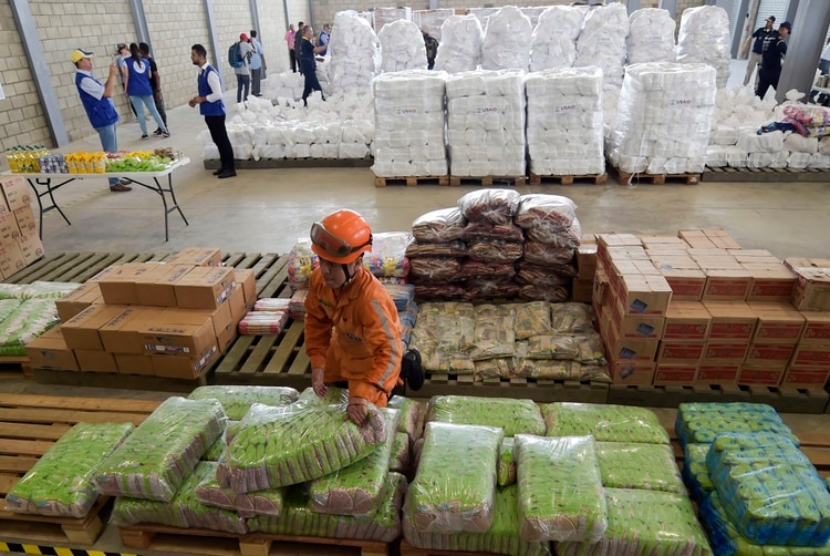 La ayuda humanitaria en Colombia para ser llevada a Venezuela (Photo by Raul Arboleda / AFP)