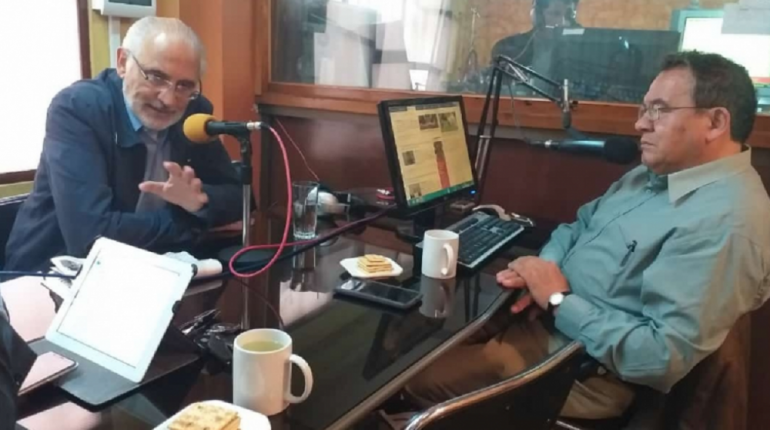 Carlos Mesa en entrevista en radio Compañera. | Cortesía