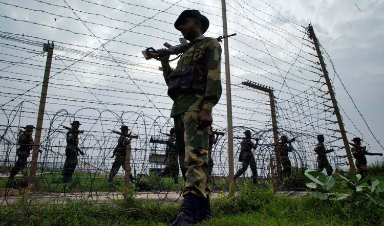 Cachemira fue una vez más el centro de las tensiones entre India y Pakistán (AP Photo/Channi Anand)