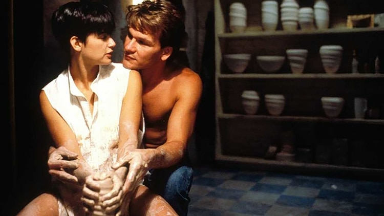 Patrick Swayze y Demi Moore en Ghost: Más allá del amor
