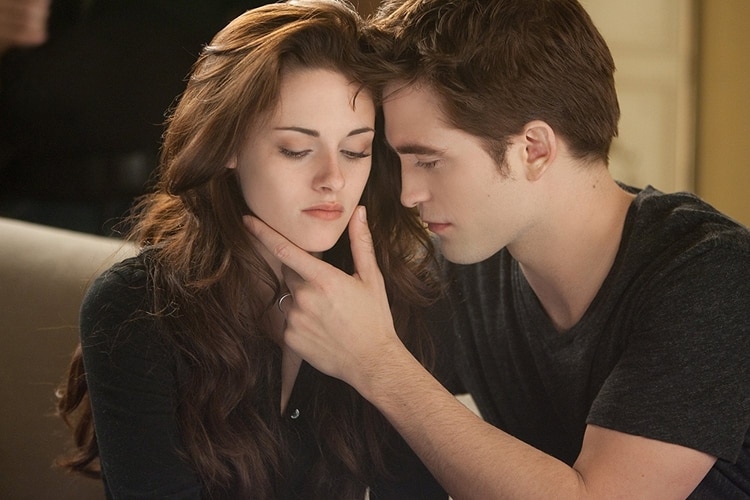 Kristen Stewart y Robert Pattinson en Crepúsculo