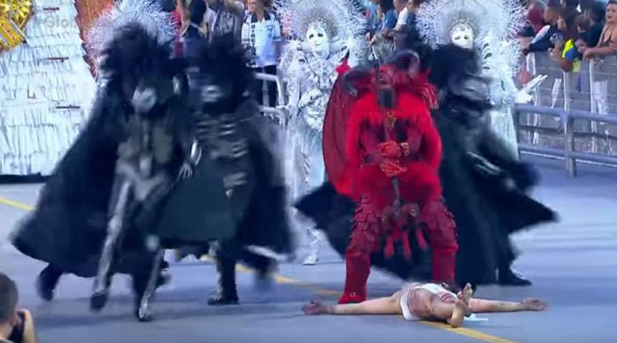 Resultado de imagen para carnaval de brasil presenta al diablo venciendo a jesus