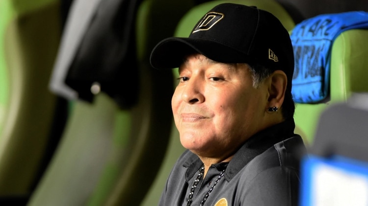 Duras declaraciones de Maradona contra el presidente de la AFA y la FIFA. (EFE)
