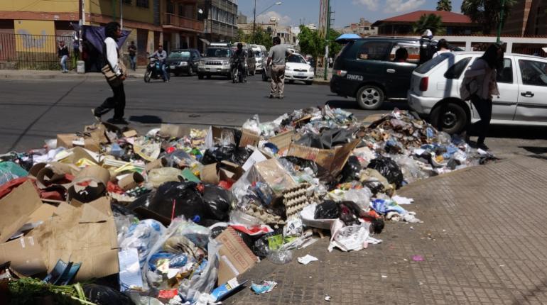 Basura en las calles de Oruro. | ABI
