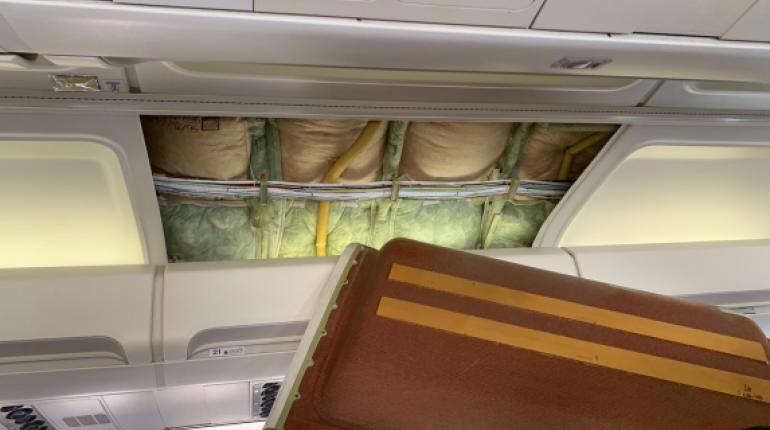 El compartimiento de equipaje del vuelo 614. | RRSS