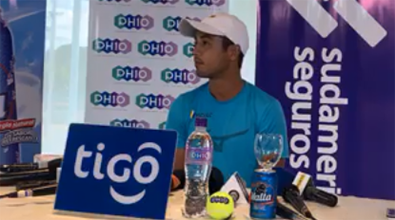El tenista Hugo Dellien durante la conferencia de prensa.