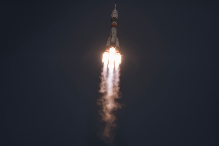 Segundos después del despegue de Soyuz MS-11. (Maxim Babenko/The New York Times)