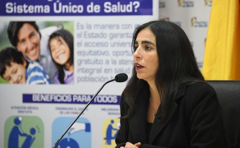 La ministra de Salud, Gabriela Montaño, en la conferencia de prensa de este miércoles sobre el SUS.