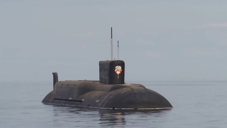 Se ha construido cuatro submarinos clase Borei, tres de los cuales ya entraron en servicio. Este, el tercero conocido como Knyaz Vladimir, se encuentra en fase de pruebas
