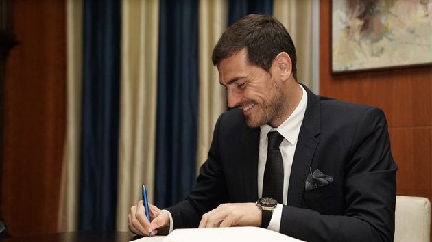 Porto anunció la renovación de Iker Casillas
