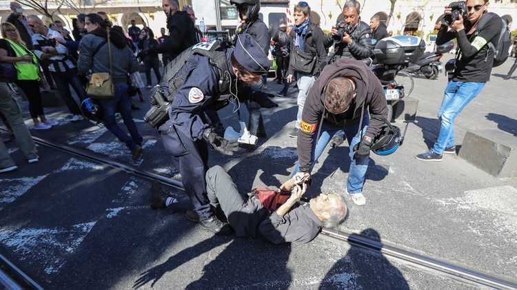 (Photo by Valery HACHE / AFP)