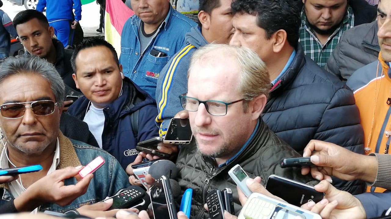 Oliva: Quiero preguntar al Presidente si instruye las acciones abusivas de Tariquia y Emtagas