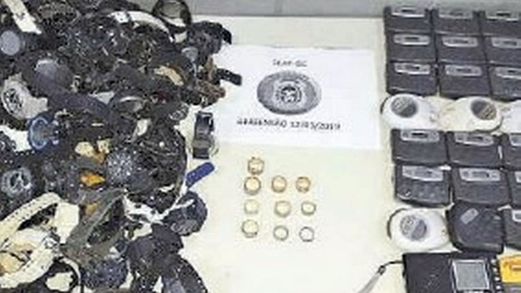 Los objetos incautados tras la pesquisa