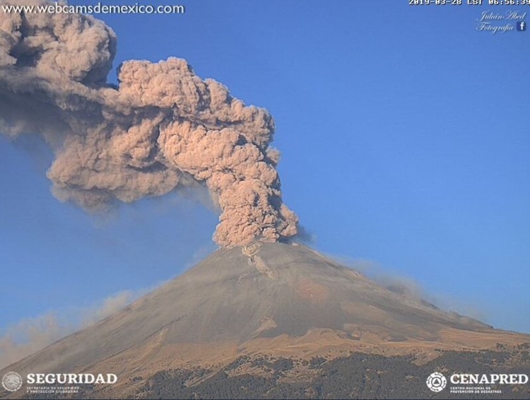 Esta decisión por parte del Cenapred fue tomada porque la actividad del Popocatépetl varió considerablemente (Foto: Webcams)