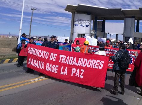 Una marcha de trabajadores de AASANA.