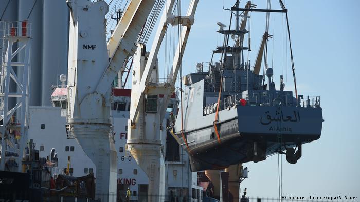 Deutschland Rüstungsexporte Patrouillenboote für Saudi-Arabien (picture-alliance/dpa/S. Sauer)