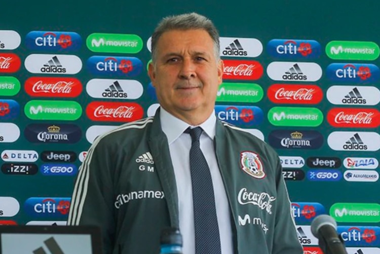 Martino apenas dirigió sus primeros dos partidos esta semana al frente del equipo mexicano (Foto: @FMF)