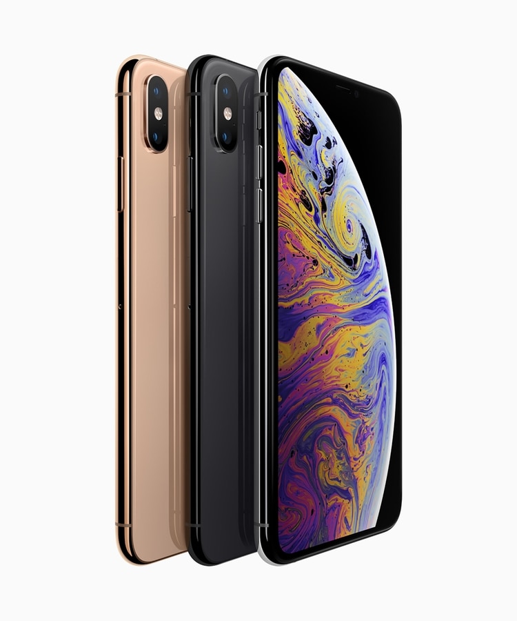 Para hacer la comparativa se tomó como referencia el iPhone XS de 64 GB.