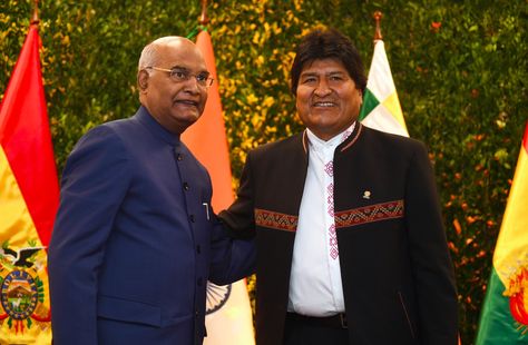 El presidente de India, Ram Nath Kovind, y su par de Bolivia, Evo Morales, en la cita de Santa Cruz.