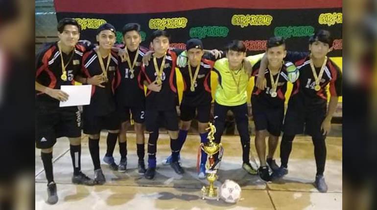 Club Paiseros, campeón en la categoría sub-17. | LOS TIEMPOS