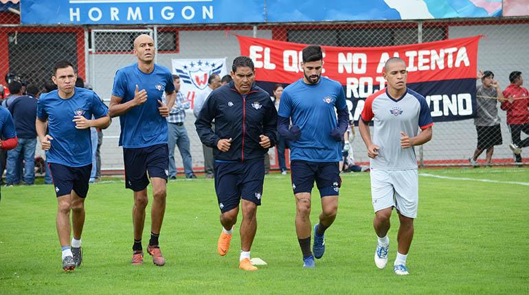Edward Zenteno (izq.) y Lucas Gaúcho, las dos bajas de Wilstermann. | Carlos López