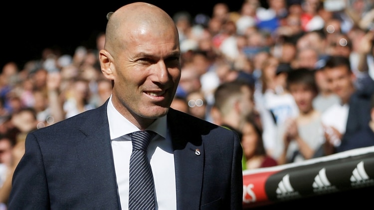 Zidane ya planea la temporada que viene REUTERS/Susana Vera