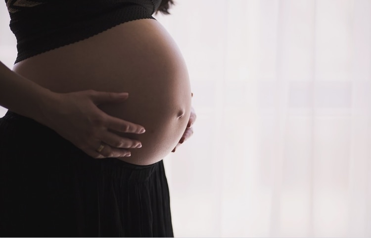 Arifa Sultana, de 20 años, dio a luz el mes pasado a un niño pero los médicos no detectaron la presencia de un segundo útero con dos bebés más Foto: Pixabay