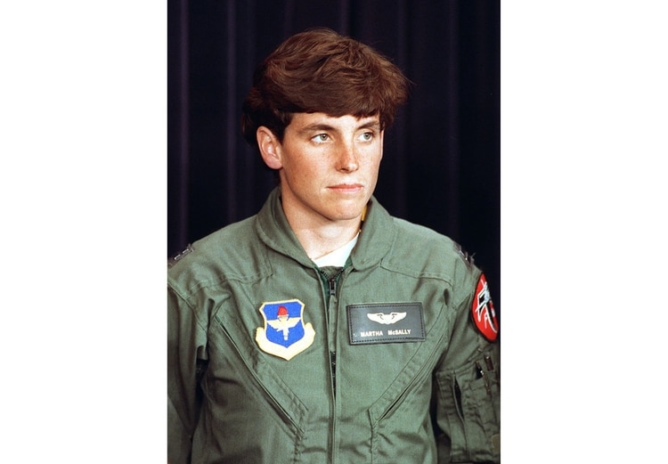 Martha McSally en la Base Laughlin de la Fuerza Aérea en Del Río, Texas, en 1993