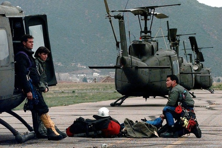 McSally en Eagle, Colorado, en 1997, cuando era pilota de un A-10 (Kevork Djansezian/Associated Press/archivo)