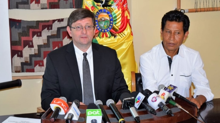 Oscar Ortíz, el candidato opositor de Bolivia dice No, que figura tercero en las encuestas