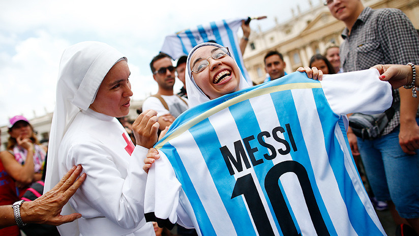 ¿Es un sacrilegio decir que Messi es Dios? Responde el papa Francisco