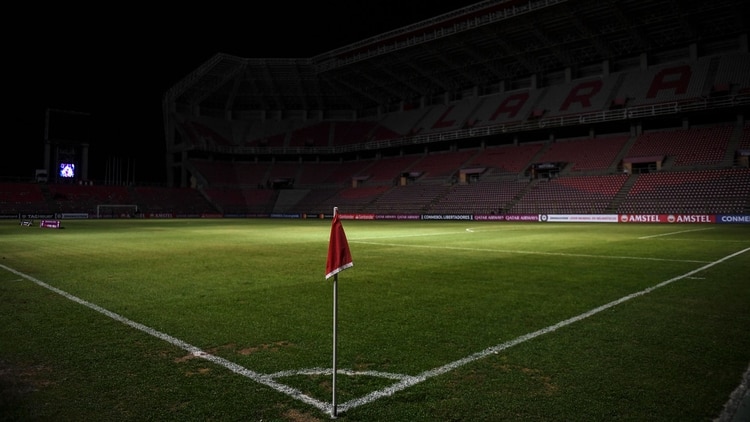 Partido suspendido por falta de luz entre Deportivo Lara y Emelec (AFP)