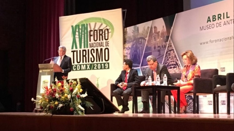 Los empresarios aseguraron que el turismo en México está cayendo de manera alarmante (Foto: Twitter @foronalturismo)