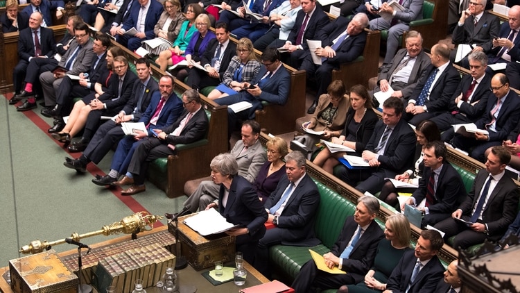 Theresa May en el Parlamento británico (AFP)
