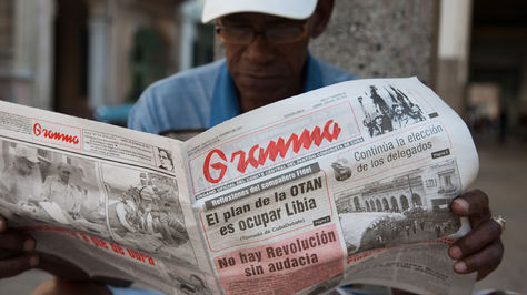 Periódicos en Cuba reducen sus edicionessepor falta de papel.
