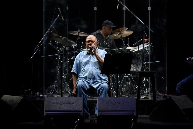 Pablo Milanés pasó por 29 cirugías desde los 90 (Nicolás Stulberg)