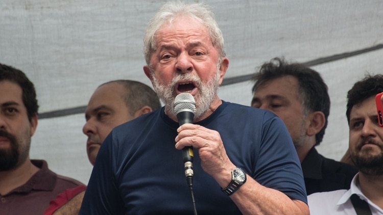 Lula da Silva, en su última aparición pública antes de ingresar a prisión (AFP)
