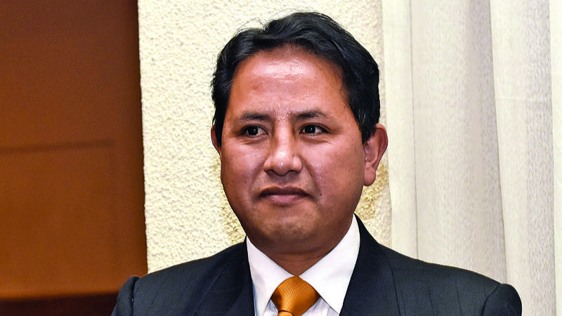 “Si Claure no cumple oferta del VAR, veré que la familia Salinas lo haga”
